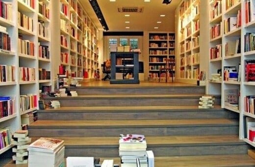 «Επί Λέξει»: Το αγαπημένο βιβλιοπωλείο της οδού Ακαδημίας κατεβάζει ρολά