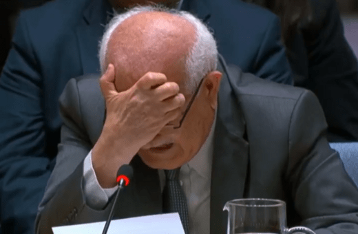 Ηνωμένα Έθνη: Η στιγμή που ο πρέσβης της Παλαιστίνης ξεσπά σε κλάματα κατά τη διάρκεια ομιλίας του για τη Γάζα
