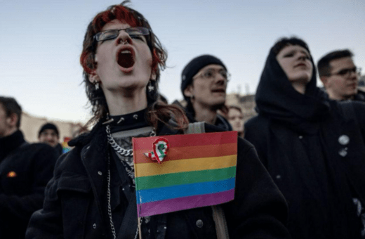 Ουγγαρία: Η καταστολή περιεχομένου σχετικό με την ΛΟΑΤΚΙ+ κοινότητα παραβιάζει τα ανθρώπινα δικαιώματα