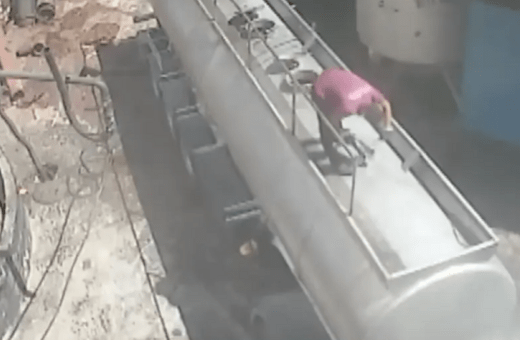Τουρκία: Άνοιξε καπάκι βυτιοφόρου με τσιγάρο στο στόμα - Εκσφενδονίστηκε από την έκρηξη