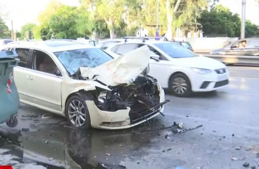 Τροχαίο στην Ποσειδώνος: Νεκρή δημοτική υπάλληλος έπειτα από σύγκρουση απορριμματοφόρου με ταξί