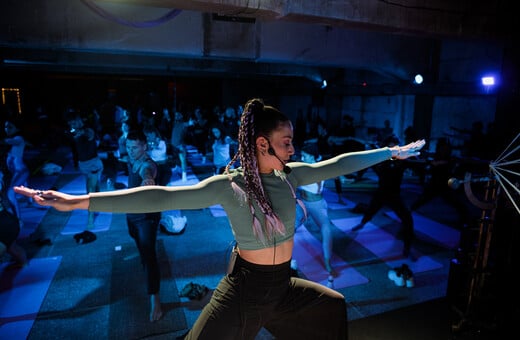 Techno Yoga Greece: Δυο παιδιά που τόλμησαν να ενώσουν δύο ξένους κόσμους