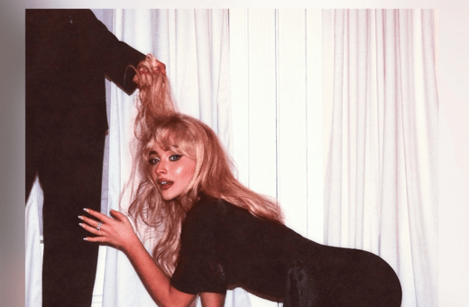 Sabrina Carpenter: Σάλος με το εξώφυλλο του νέου της άλμπουμ πριν καν κυκλοφορήσει