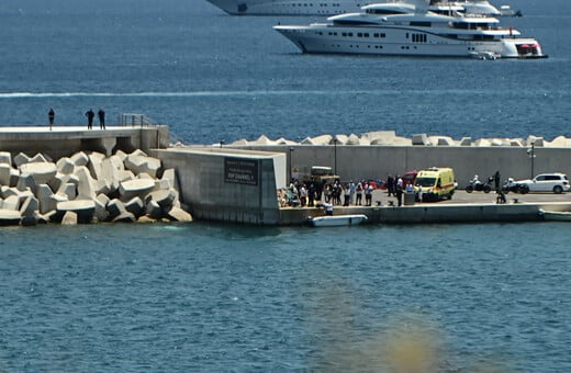 Βουλιαγμένη: Τα δύο επικρατέστερα σενάρια για την πτώση του ελικοπτέρου