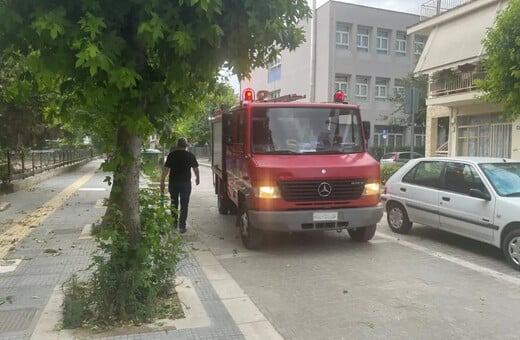 Λάρισα: Ξηλώθηκε από τους ισχυρούς ανέμους η στέγη σε γυμναστήριο Γυμνασίου