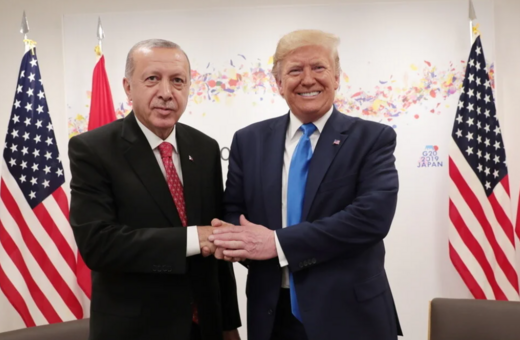 Bloomberg: Ερντογάν και Τραμπ θα συναντηθούν απόψε στη Χάγη