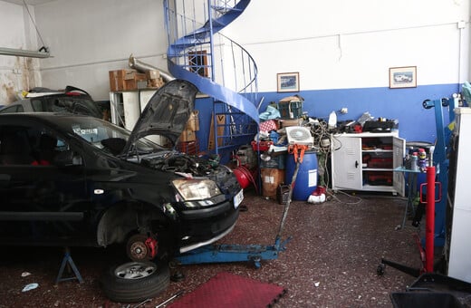 ΑΑΔΕ: Από 1η Ιουλίου ξεκινά το ψηφιακό πελατολόγιο – Τα συνεργεία αυτοκινήτων «απειλούν» με απεργία