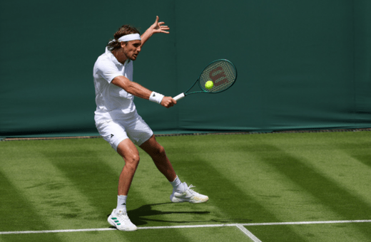 Στέφανος Τσιτσιπάς: Εκτός Wimbledon λόγω ενοχλήσεων στη μέση