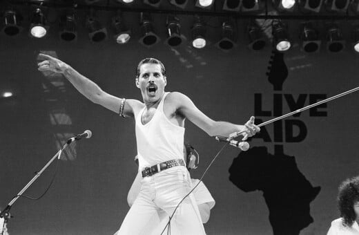 Queen: Όταν ο Μπομπ Γκέλντοφ είπε στον Φρέντι Μέρκιουρι «μην το παίξεις έξυπνος» πριν το ιστορικό Live Aid