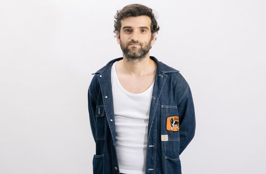 Luis, τι φοράς και πόσο κοστίζει;