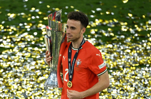 ΛεΜπρόν Τζέιμς για τον θάνατο του Ζότα: «You'll Never Walk Alone»