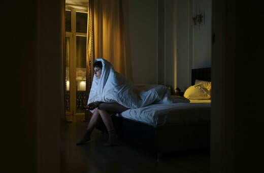 Σταματήστε να μετράτε πρόβατα... και άλλα ανούσια tips για να σας πάρει ο ύπνος