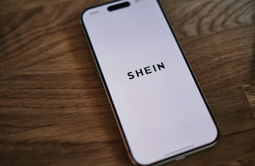 SheinQ Πρόστιμο - ρεκόρ €40 εκατ. στη Γαλλία για παραπλανητικές εκπτώσεις και περιβαλλοντικούς ισχυρισμούς