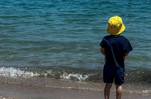 Καιρός: Καύσωνας με ισχυρούς καταβάτες ανέμους το επόμενο 24ωρο - Τι είναι το «foehn effect»