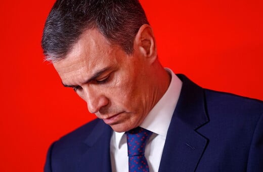 Ο Πέδρο Σάντσεθ αντιμέτωπος με τη μεγαλύτερη κρίση της πρωθυπουργίας του 