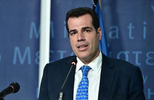 Ακροδεξιό παραλήρημα Πλεύρη: Αντικίνητρα για «λαθρομετανάστες, που έρχονται και τρώνε-πίνουν με τα χρήματα των φορολογούμενων»