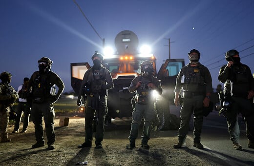 ΗΠΑ: Η ICE σχεδιάζει άμεσες απελάσεις μεταναστών σε τρίτες χώρες χωρίς εγγυήσεις ασφαλείας