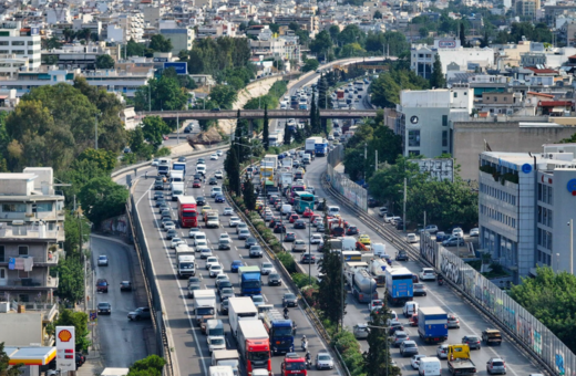 Κίνηση στους δρόμους: Σημειωτόν η κυκλοφορία στον Κηφισό - Μεγάλες καθυστερήσεις στο κέντρο της Αθήνας 