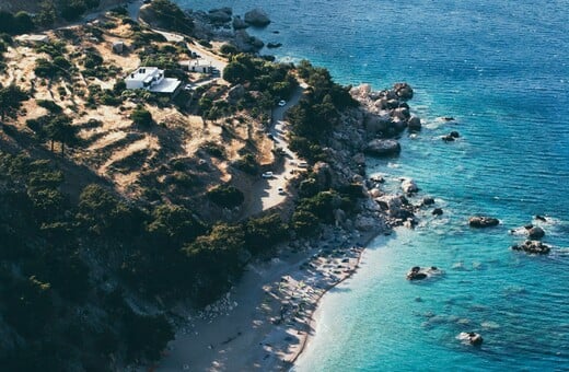 Το ελληνικό νησί που βρίσκεται ανάμεσα στις «7 καλύτερες ταξιδιωτικές εμπειρίες της Ευρώπης»
