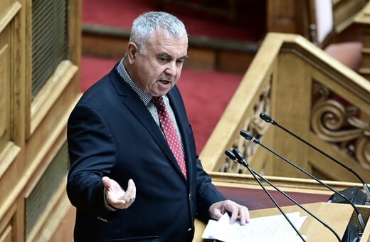 Χίος: Κλείδωσαν βουλευτή του ΠΑΣΟΚ σε εργοτάξιο δικαστικού μεγάρου