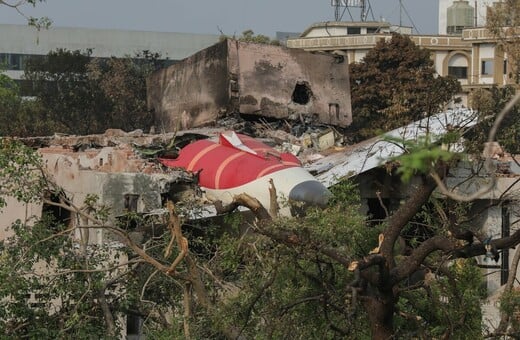 Air India: «Όταν κοιμάται βλέπει ότι βρίσκεται στο αεροπλάνο, θυμάται να πεθαίνουν» λέει συγγενής του μοναδικού επιζώντα