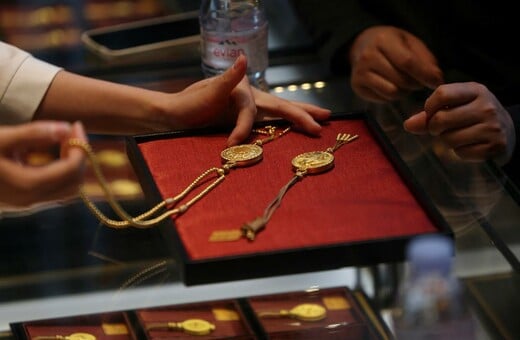 Ποιος Cartier και ποιος Louis Vuitton: Οι Κινέζοι αντικαθιστούν παγκόσμιους κολοσσού με τοπικά brand