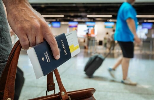 ΑΑΔΕ: Αποκλειστικά μέσω της νέας ψηφιακής εφαρμογής, από 1η Αυγούστου η δήλωση ρευστών διαθεσίμων στα Τελωνεία 