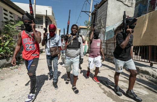Τα αμερικανικά όπλα μετατρέπουν τις συμμορίες της Αϊτής σε στρατό