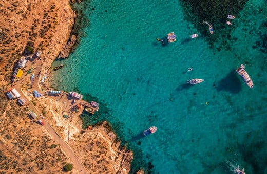 Πού βρίσκονται τα καθαρότερα και τα λιγότερο ασφαλή σημεία για μπάνιο στην Ευρώπη;