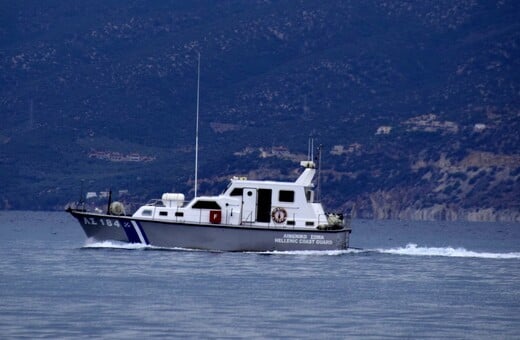Λευκάδα: Συνεχίζονται οι έρευνες για τον εντοπισμό των δύο νεαρών που παρασύρθηκαν κάνοντας SUP