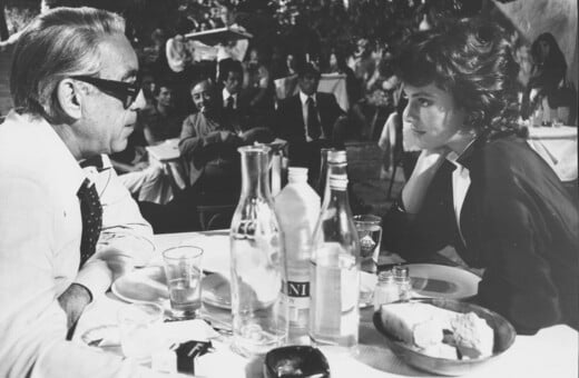 Πες μου το νησί, να σου πω την ταινία
