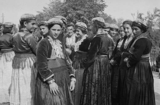 Το ανεκτίμητο φωτογραφικό αρχείο της Joan Leigh Fermor