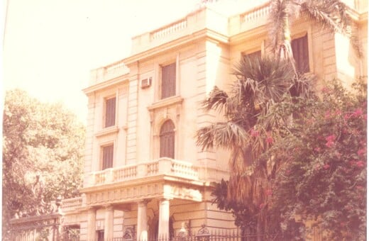 Τρία Αλεξανδρινά Μέγαρα: Φίννεϋ, Ρόλο, Σαλβάγου
