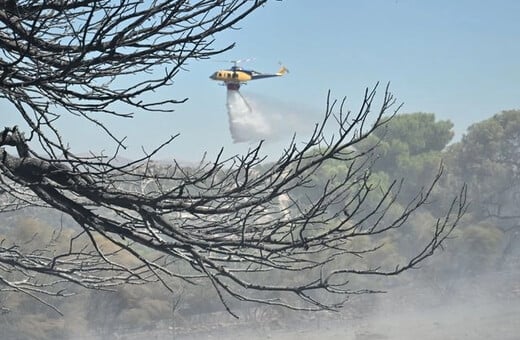 Πρέβεζα: Αναζωπύρωση της φωτιάς στη Βρυσούλα – Ήχησε το 112