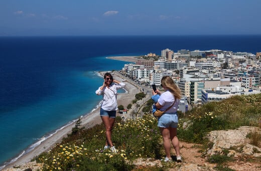 Συναγερμός για καιρικό φαινόμενο «Hot-Dry-Windy» έως την Τετάρτη – Στους 41°C αύριο η θερμοκρασία