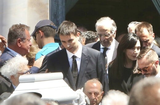 Ο Αντώνης Σαμαράς αποχαιρέτησε την κόρη του Λένα: «Πνοή αγάπης που γέμισε τη ζωή μας»