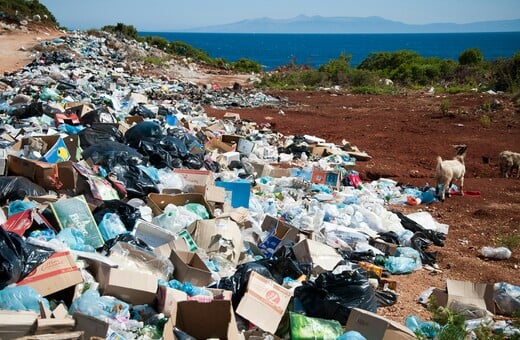 Συνθήκη για τα πλαστικά: Φόβοι για «ξεπούλημα» και αδύναμη συμφωνία