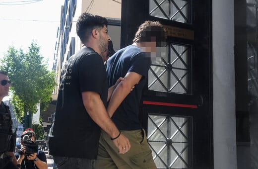 Φωτιά στην Πάτρα: Στον ανακριτή ο 25χρονος που κατηγορείται για εμπρησμό 