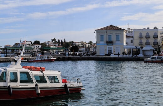 Σπέτσες: Με κάταγμα στη γνάθο και πρόβλημα ακοής ο 18χρονος μετά τον ξυλοδαρμό του