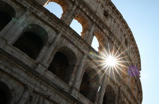Ρώμη: Ξεναγός πέθανε από θερμοπληξία καθώς έκανε τουρ στο Κολοσσαίο