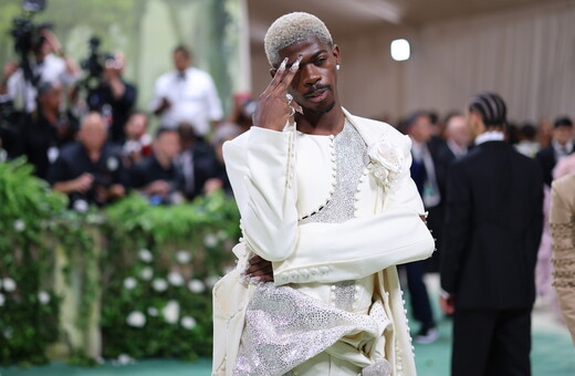 «Ο Lil Nas X στο εδώλιο για επίθεση σε αστυνομικούς αφού εθεάθη στους δρόμους του Λος Άντζελες με τα εσώρουχα