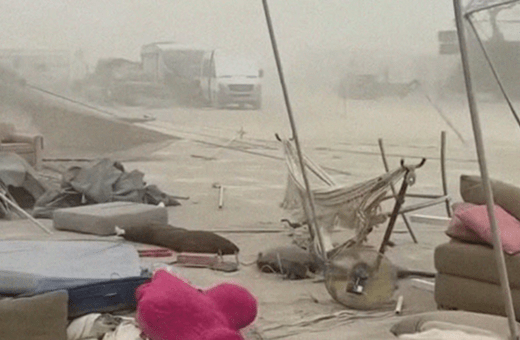 Burning Man 2025: Σφοδρές ριπές ανέμου και σκόνης πλήττουν το φεστιβάλ - Διαλύθηκε το Orgy Dome