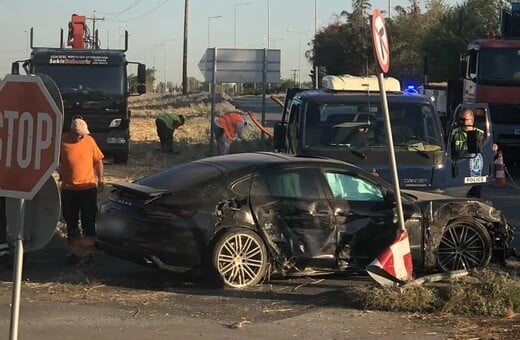 Πώς έγινε το τροχαίο στην εθνική οδό Θεσσαλονίκης-Μουδανιών: «Η μαύρη Porsche έτρεχε με ιλιγγιώδη ταχύτητα»