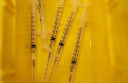 Έρευνα: Το εμβόλιο για τον έρπητα ζωστήρα μπορεί να μειώσει τον κίνδυνο εμφράγματος και εγκεφαλικού