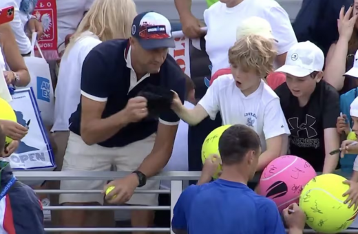 US Open: Συγγνώμη ζητά ο CEO που άρπαξε υπογεγραμμένο καπέλο από τα χέρια παιδιού