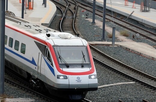 Πάτρα: Συνελήφθη 14χρονος για τη φωτιά κοντά στον Προαστιακό