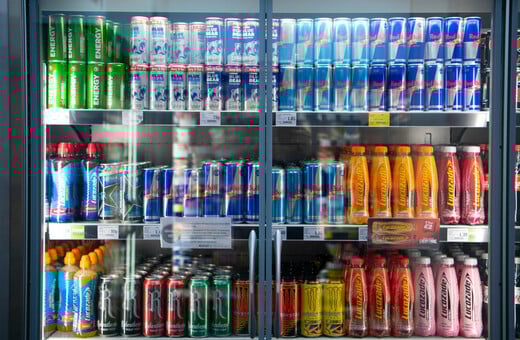 Η Βρετανία απαγορεύει τα ενεργειακά ποτά σε παιδιά κάτω των 16 ετών