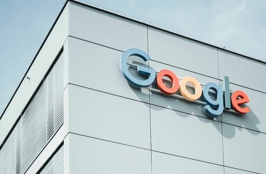 Πρόστιμο σχεδόν 3 δισ. € στην Google από την Κομισιόν για κατάχρηση ισχύος