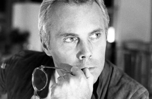 Giorgio Armani: «Η κομψότητα δεν είναι για να σε προσέχουν αλλά για να σε θυμούνται»