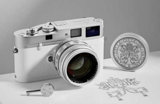 Σε δημοπρασία η φωτογραφική κάμερα Leica Μ-Α του Πάπα Φραγκίσκου